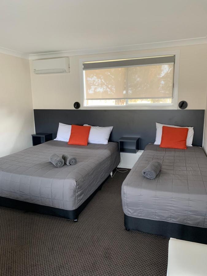 Altona Motel Uralla Exterior photo